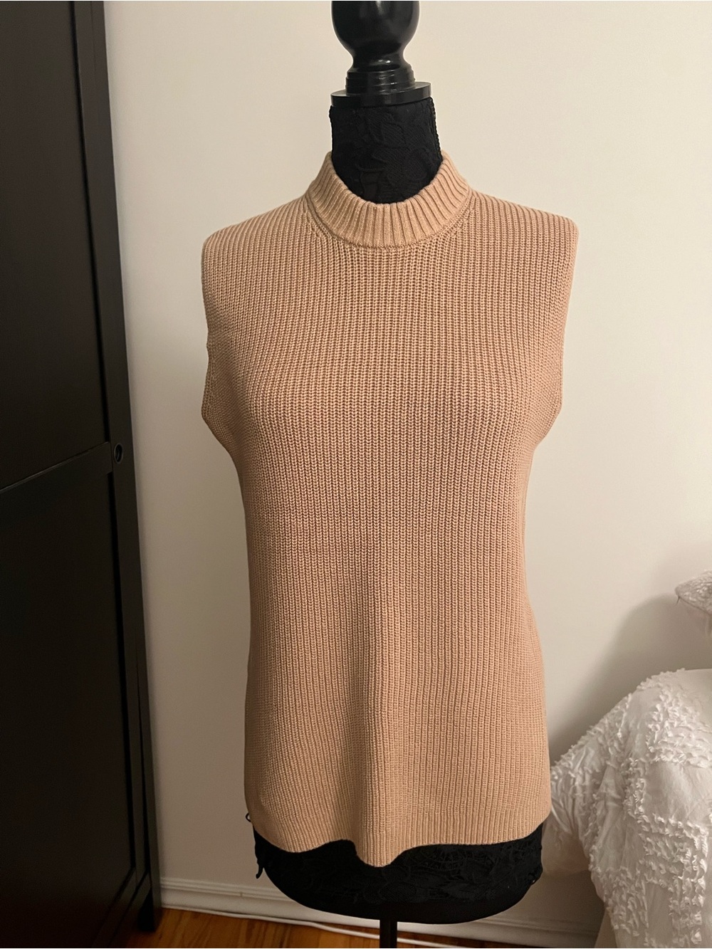 Express Sleeveless Tunic Sweater